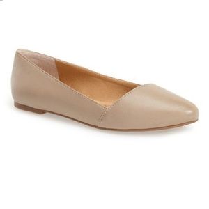 NEW Lucky Brand Flats Size 8.5M Style LK-ARCHH